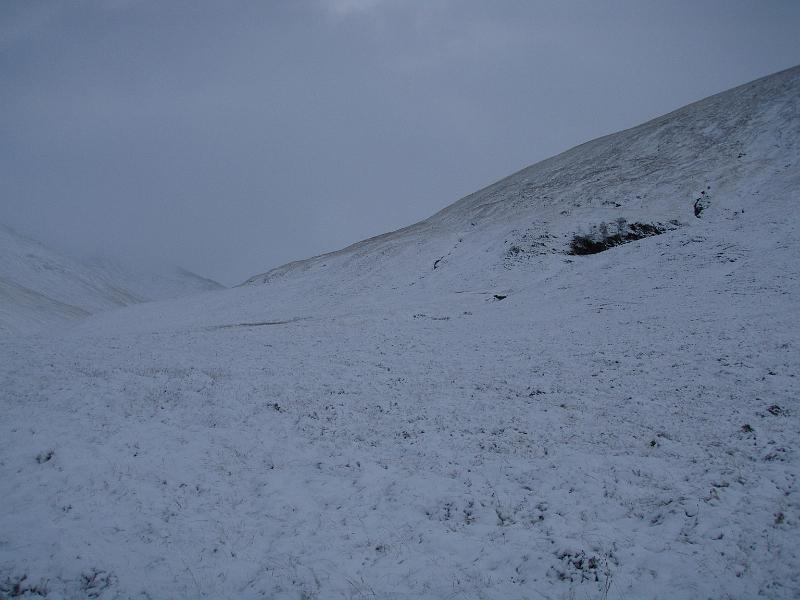 Ascent upto coll before Stob Ban.jpg